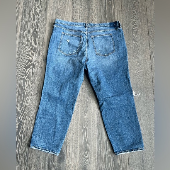Abercrombie & Fitch The '90s Straight Ultra High Rise Jean Distressed - Picture 7 of 9